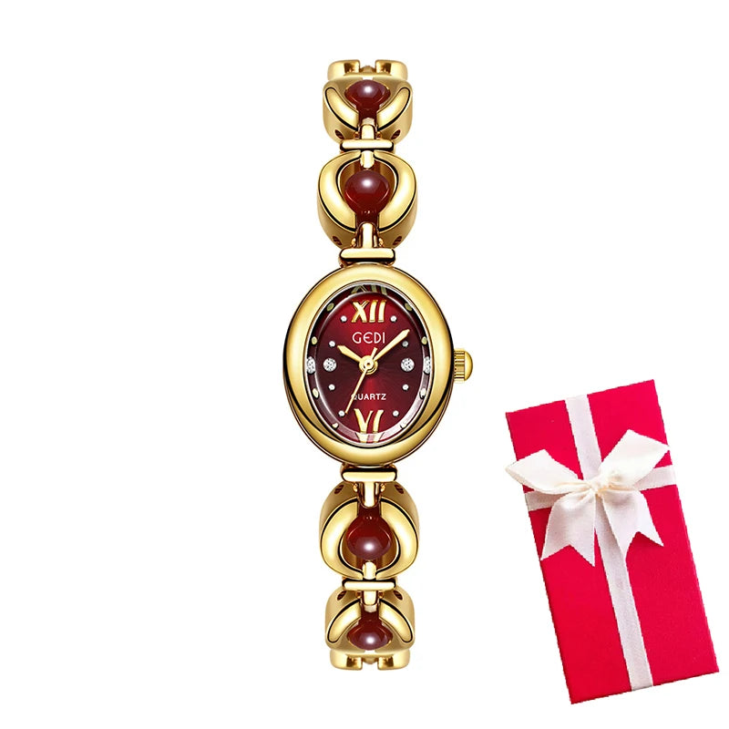 Minimalist Gold Women’s Bracelet Watch – 2025 Collection