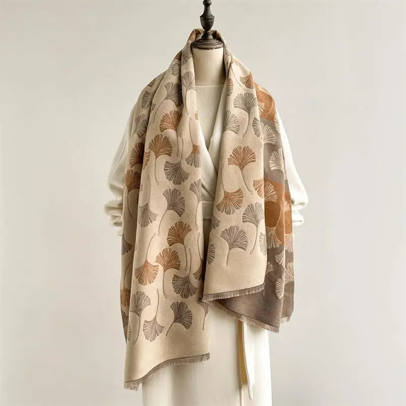 Elegant Ginkgo Leaf Winter Scarf – Autumn/Winter 2025