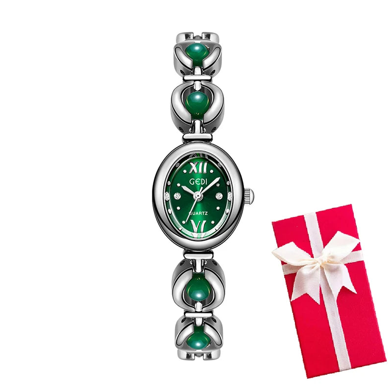 Minimalist Gold Women’s Bracelet Watch – 2025 Collection