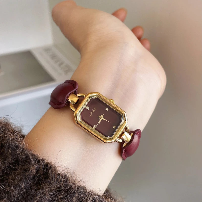 Retro French Quartz Watch – 2025 Collection
