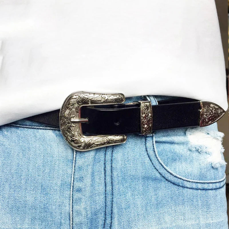Vintage Leather Belt with Retro Buckle – 2025 Collection