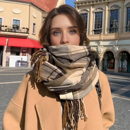 Cozy Checkered Winter Scarf – Winter 2025