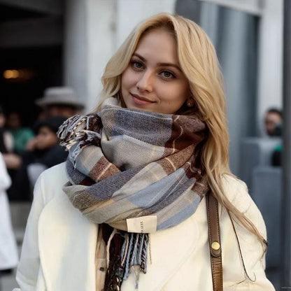 Cozy Checkered Winter Scarf – Winter 2025