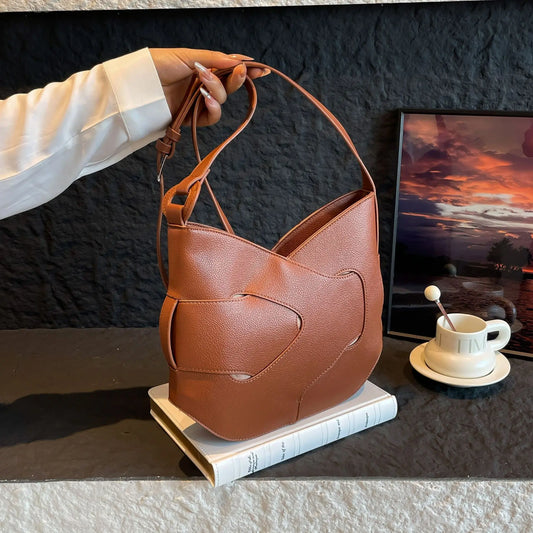 Light Luxury Woven Kink Shoulder Bag – 2025 Collection