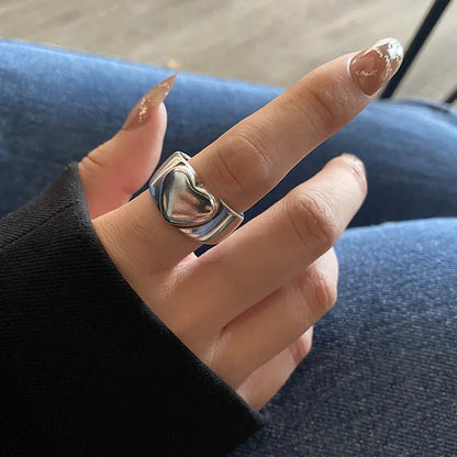 Lila Heart Ring