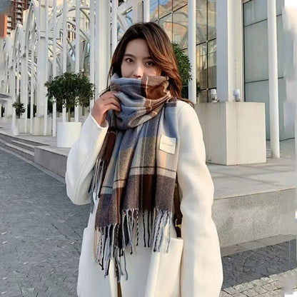 Cozy Checkered Winter Scarf – Winter 2025