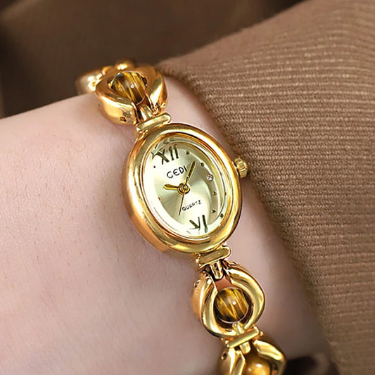Minimalist Gold Women’s Bracelet Watch – 2025 Collection