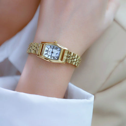 Retro Roman Dial Square Bracelet Watch – 2025 Collection