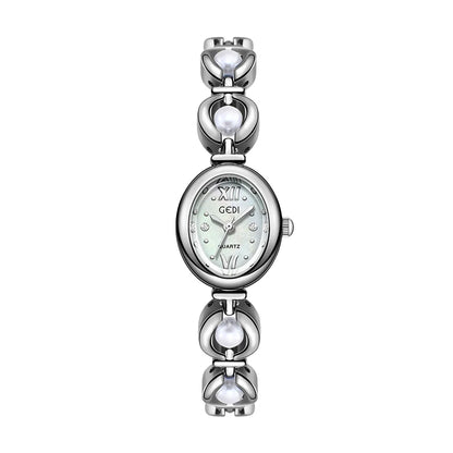 Minimalist Gold Women’s Bracelet Watch – 2025 Collection