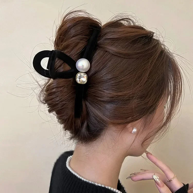 Flocking Pearl Hair Clip