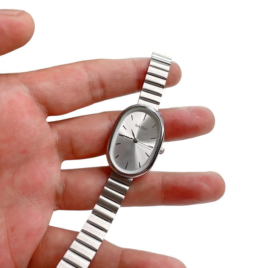 Elegant Oval Quartz Watch